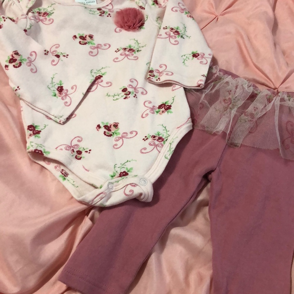 Laura Ashley 18m Set